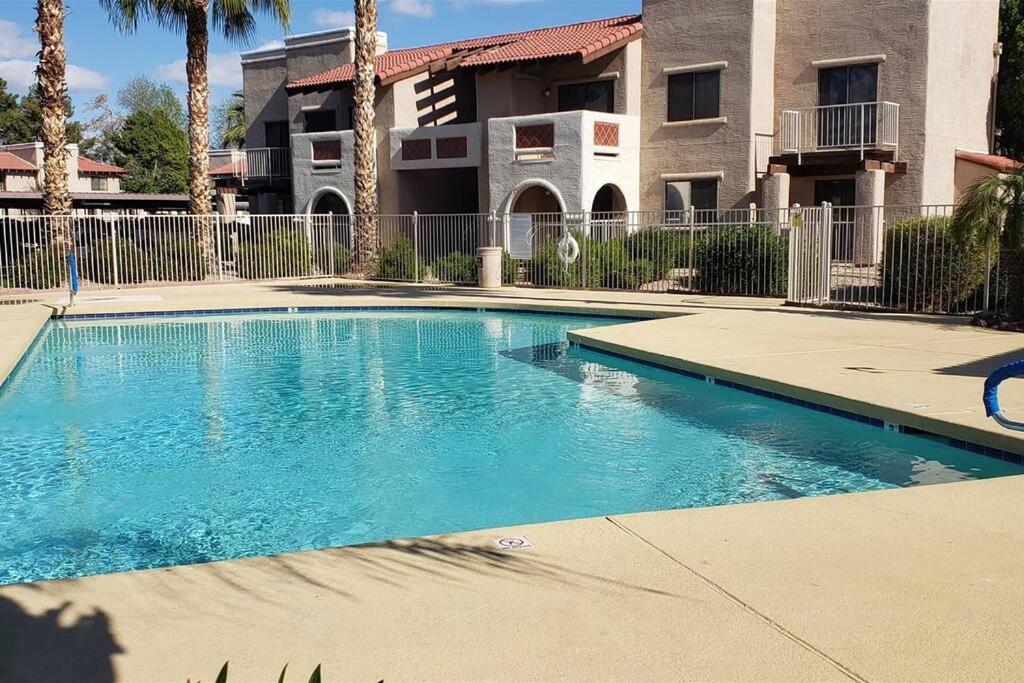 Condo With Heated Pool, Hot Tub, Near Walking Paths Glendale Eksteriør bilde