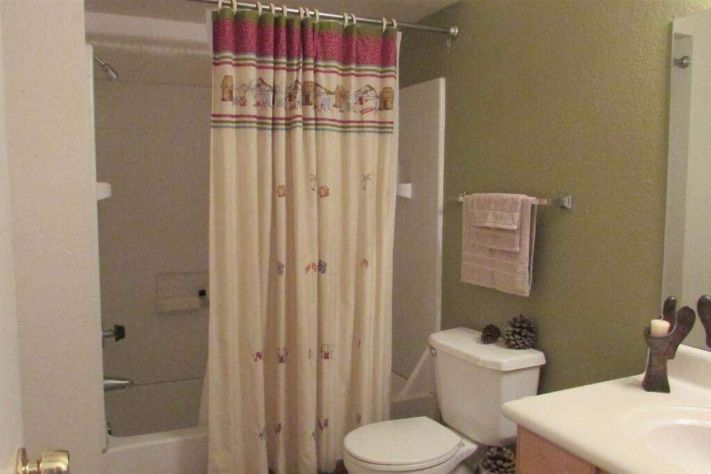 Condo With Heated Pool, Hot Tub, Near Walking Paths Glendale Eksteriør bilde